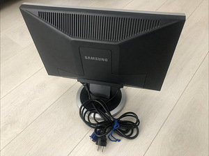 19" Monitor Samsung SyncMaster 940NW (2 foto / 2)
