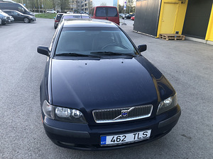 Volvo v40 1.9d 85kw (1 foto / 6)
