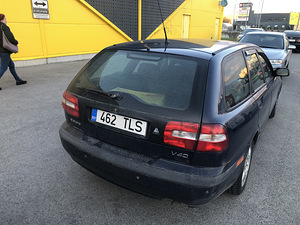 Volvo v40 1.9d 85kw (3 foto / 6)