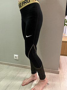 Nike pro retuusid s146-156 (1 foto / 3)