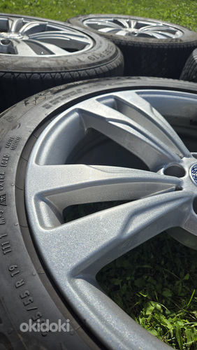 Mercedes R19