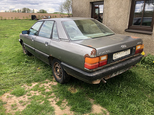 Audi 100 2,0 R5 85kw (4 foto / 4)