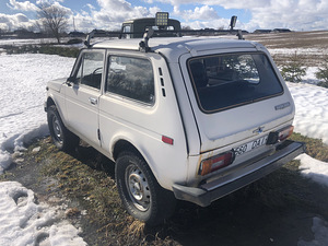 Лада нива (3 фото из 5)