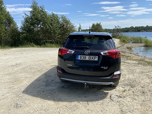 Toyota RAV4 (2 foto / 7)