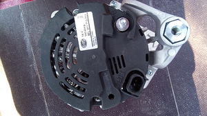 AUDI Generaator 14V- 140A ... UUS ! (5 foto / 8)