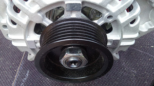 AUDI Generaator 14V- 140A ... UUS ! (7 foto / 8)