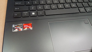 Asus VivoBook Go 15, UUS, pakendis ! (1 foto / 10)