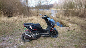 2T mootoriga BENELLI 49X, paberid korras (4 foto / 6)