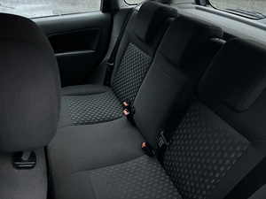 Ford Fiesta (11 foto / 14)