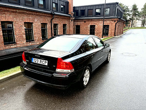 Volvo s60 Facelift 2.4 дизель АВТОМАТ (4 фото из 15)