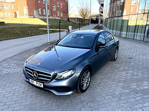 Mercedes-Benz E220 (1 foto / 15)