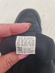 Nahast Adidase tossud s36,5-37 (2 foto / 3)