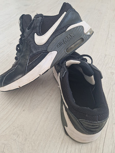Nike tossud s 37,5 (3 foto / 3)