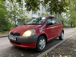 Toyota Yaris 1.0 Bensiin (2 foto / 9)