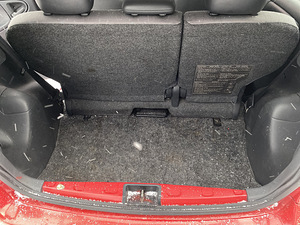 TOYOTA YARIS/TÜ 05.2024 (11 foto / 15)