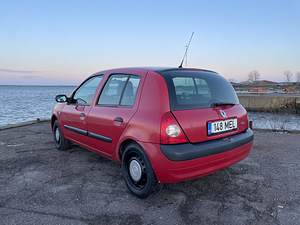 RENAULT CLIO TÜ 10.2024 / 1 OMANIK / AVARIIVABA (5 foto / 15)