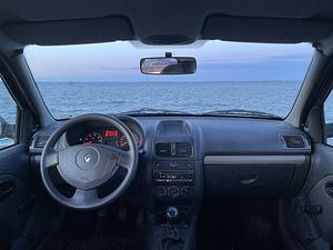RENAULT CLIO TÜ 10.2024 / 1 OMANIK / AVARIIVABA (11 foto / 15)