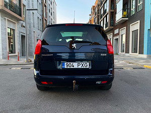 Peugeot 5008 DIISEL / AUTOMAAT / PANORAAM / TÜ 02.2025 (7 foto / 15)