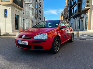 VOLKSWAGEN GOLF V 5 / ÜV 03.2025 (2 foto / 15)