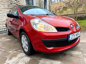 RENAULT CLIO /AVARIIVABA/ROOSTEVABA / 1 OMANIK / ÜV 05.2027 (2 foto / 15)