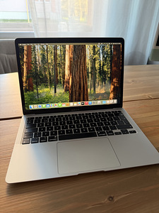 MacBook Air M1 2021 / 8GB / 512GB (2 foto / 4)