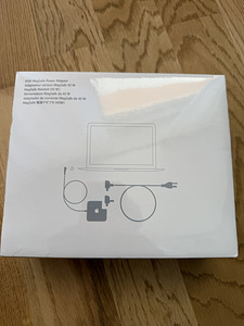 Apple 45W MagSafe Power Adapter (3 foto / 4)
