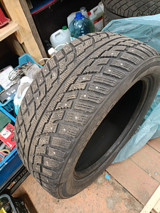 Kumho255/50R19 (1 фото из 5)