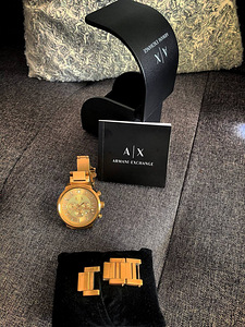 Часы Armani (2 фото из 2)