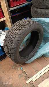 Kumho255/50R19 (1 фото из 5)