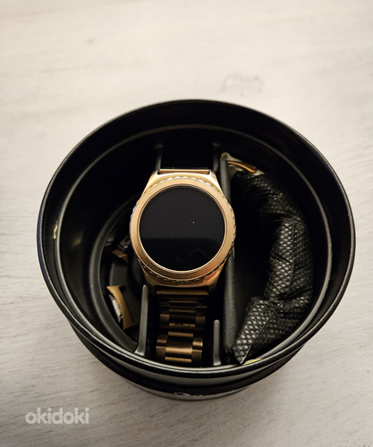 Часы Samsung Gear S2 Classic золотые (фото #3)