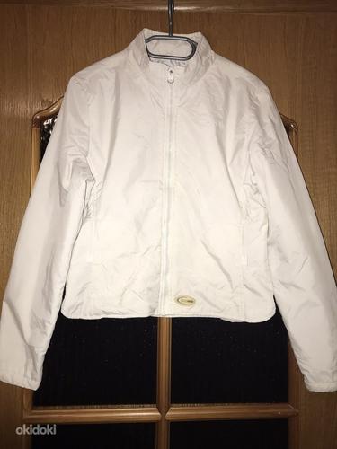 Белая куртка, размер М/38 (фото #2)