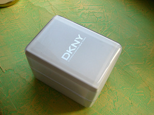 Часы DKNY. Новая батарейка (3 фото из 3)