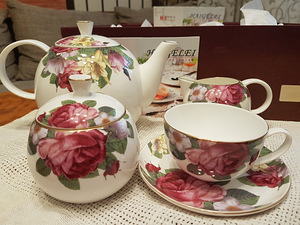 Teekomplekt (2 foto / 4)