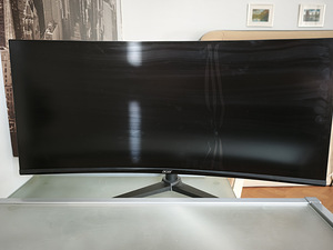 Acer ED340CU 34 – панель повреждена, продается на запчасти. (1 фото из 3)