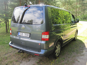 VW CARAVELLE T5 2,5 TDI 2007 AUTOMAAT (2 foto / 10)