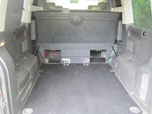 VW CARAVELLE T5 2,5 TDI 2007 AUTOMAAT (5 foto / 10)