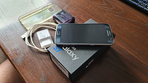 Samsung Galaxy S7 (4 foto / 5)