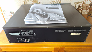 Technics SL-PD687 Compact Disc 5CD Changer Player (2 foto / 4)