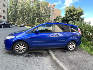 Mazda 5, 2.0, 2009 (2 foto / 3)