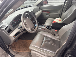Jeep grand cherokee wk (4 foto / 5)