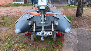 Моторная лодка BUSH CRAB K-300 с мотором и трейлером (3 фото из 5)