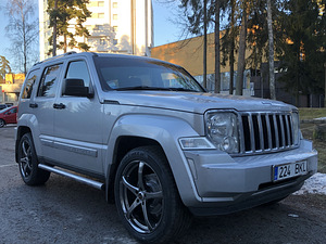 JEEP CHEROKEE Kk (6 foto / 8)