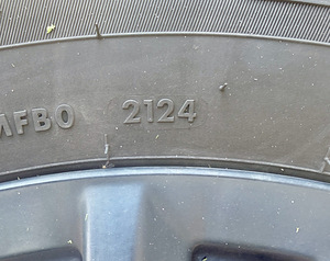 Valuveljed R18 rehvidega, KIA Sorento (4 foto / 10)