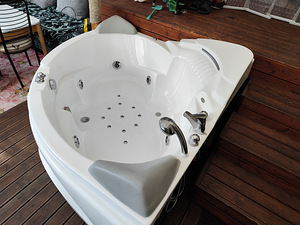 Mulli- massaaživann whirlpool am505 (mittetöötav) (3 foto / 8)