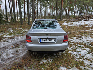 Audi A4 quattro (7 foto / 10)