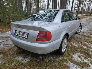 Audi A4 quattro (10 foto / 10)