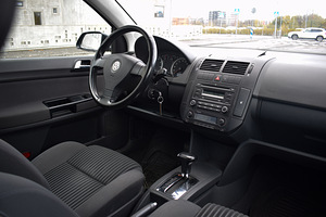 VW Polo 1.4 Бензин, Автомат (6 фото из 7)