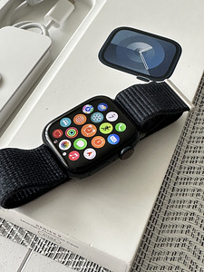 Apple Watch 9 GPS+LTE(Cellular)41mm (5 foto / 5)