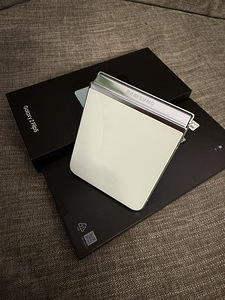Samsung Galaxy Flip5 256GB (6 foto / 7)
