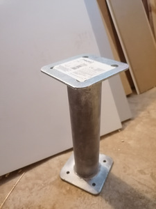 Metall jalad (2 foto / 3)